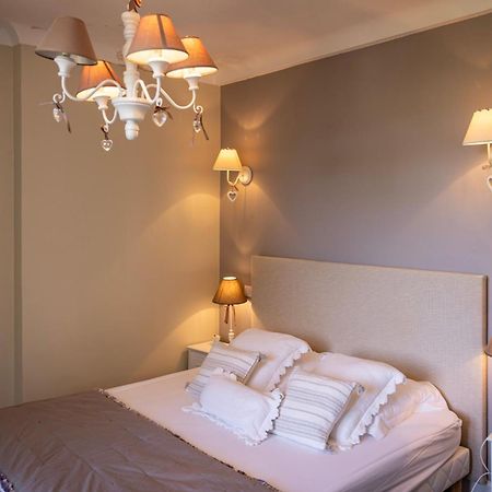 Domaine De La Clauzure Hotel La Roche-Canillac ภายนอก รูปภาพ