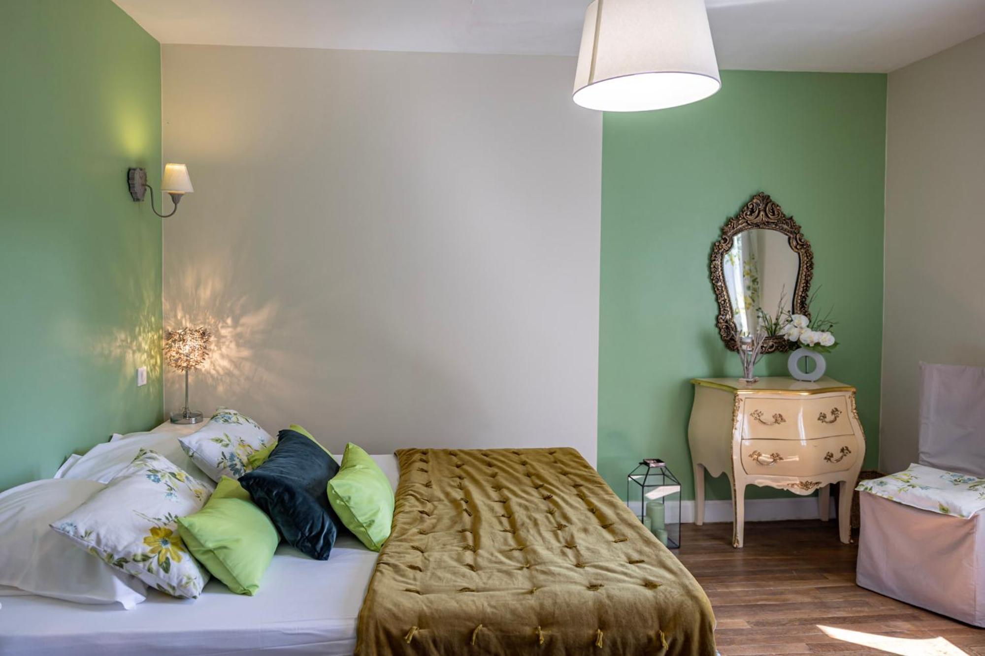 Domaine De La Clauzure Hotel La Roche-Canillac ภายนอก รูปภาพ