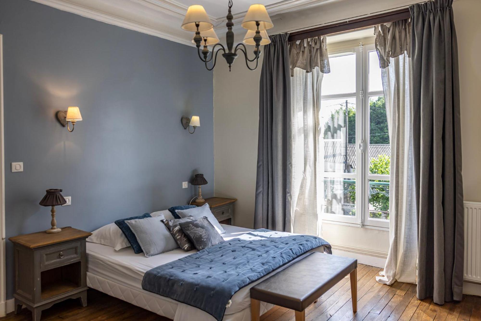 Domaine De La Clauzure Hotel La Roche-Canillac ภายนอก รูปภาพ